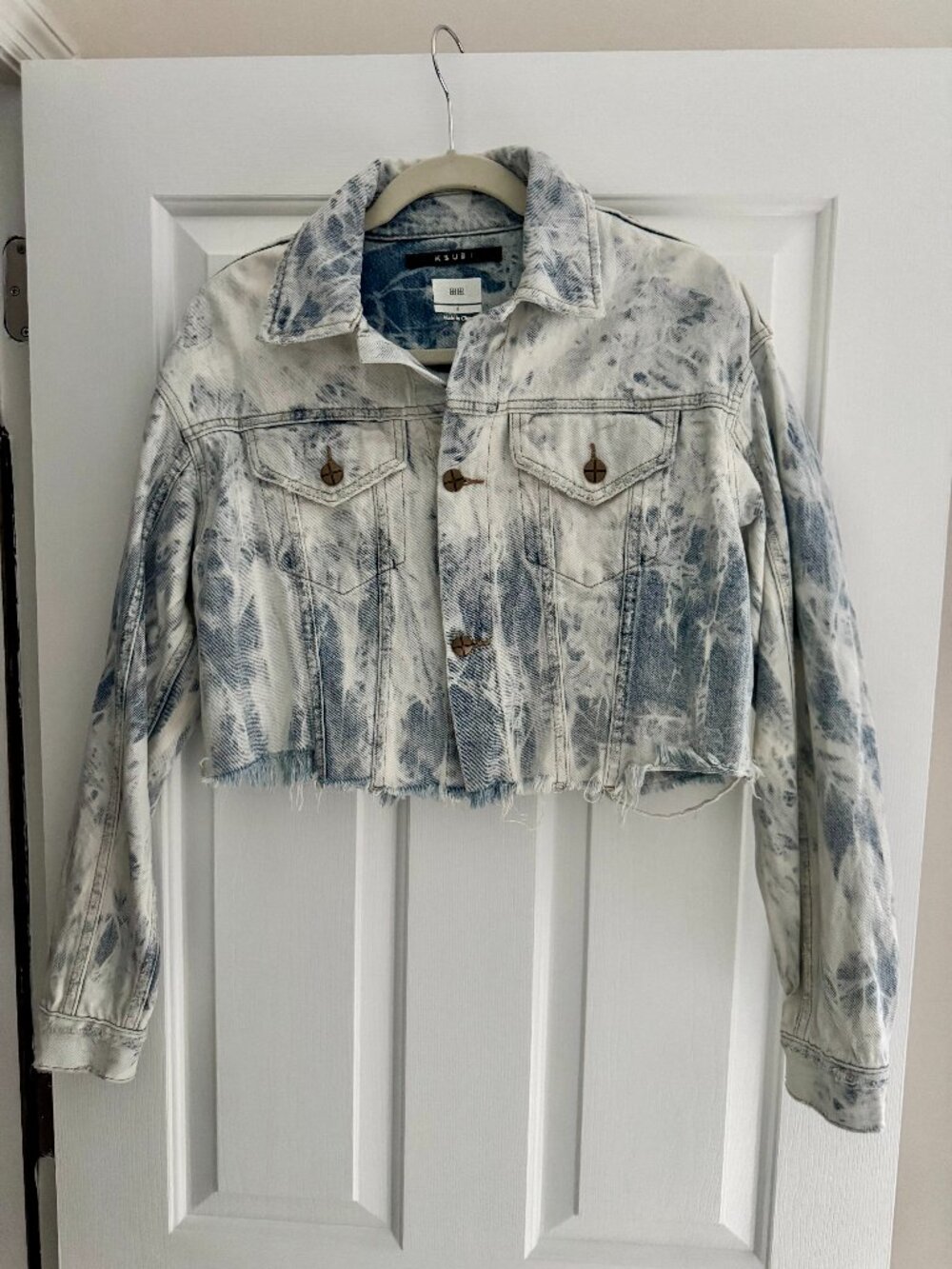 NWOT Rare Ksubi Daggarz Crop Trucker Jacket in Bleach Blonde Blue Denim Small